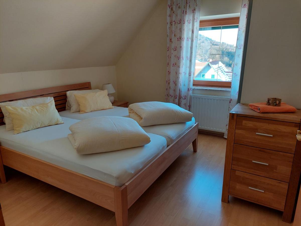 Anna'S Home - Ferienwohnungen Ratsch an der Weinstraße Esterno foto